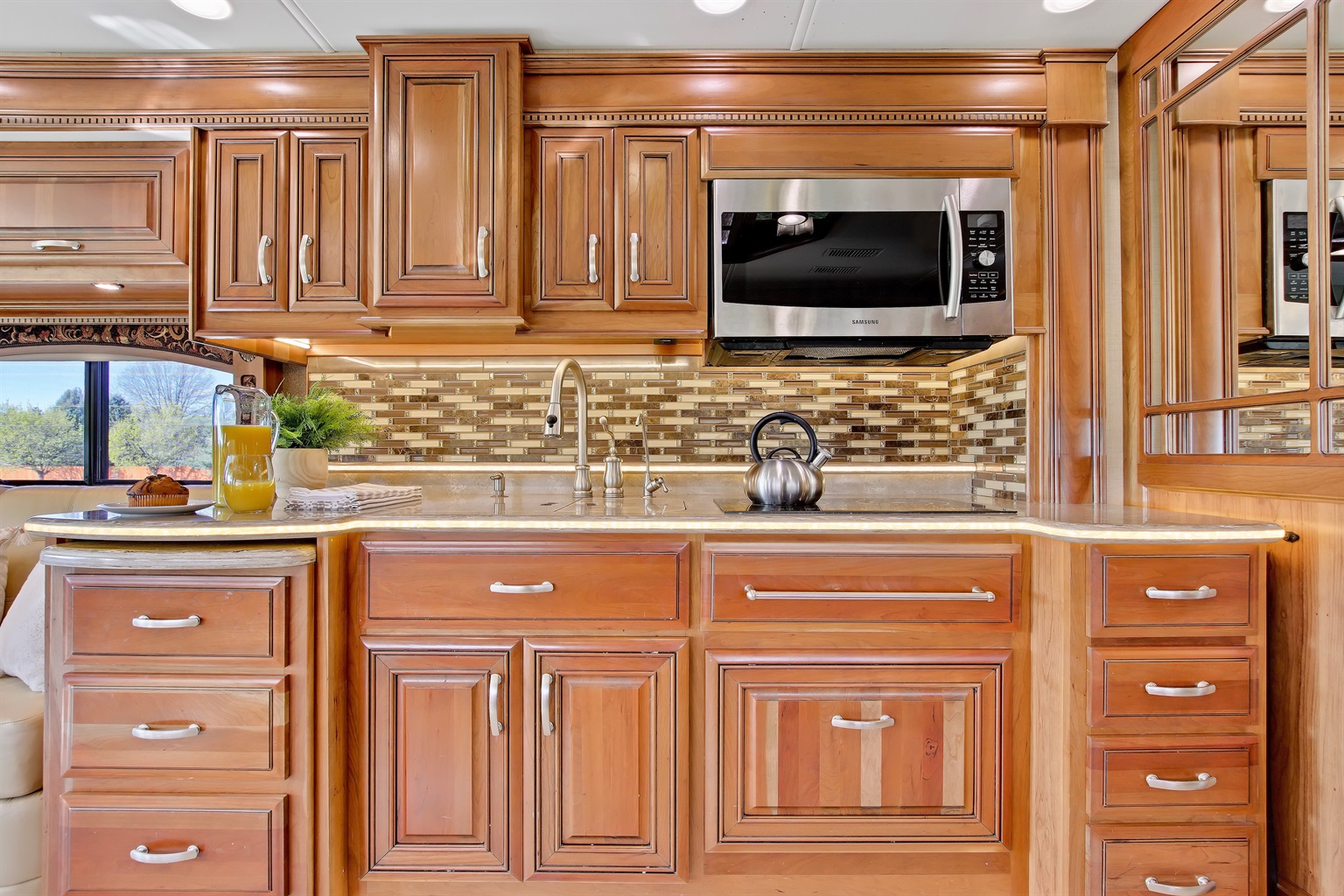 entegra-anthem-luxury-diesel-powered-motorhome/