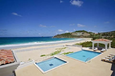 Casa Sunshine - Beach Front - Guana Bay 