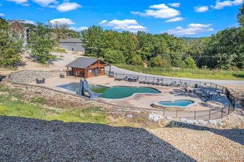7 BR Resort Cabin w/ Hot Tub & Boat Slip TR Lake!