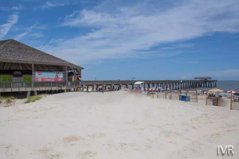 Pier Walk B ~ Ocean & Pier Views~South Beach 8p