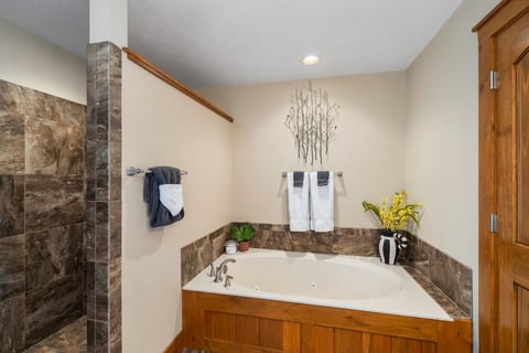 Soothe your muscles and relax your mind in our luxurious jacuzzi tub. Bath salt provided.