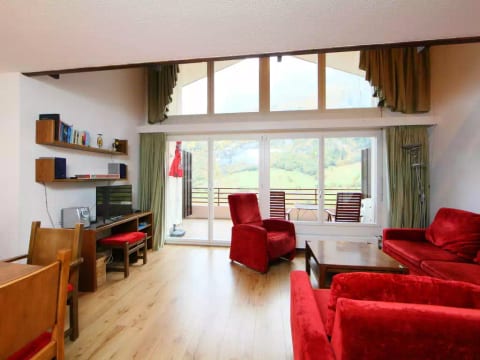 Ringstrasse Apt 512
