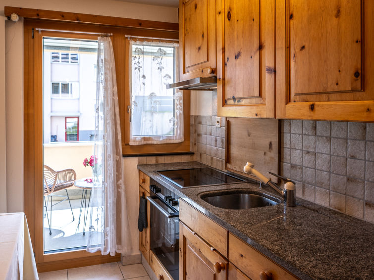 Kitchen / Dining Room - Chesa Muntarütsch - Samedan