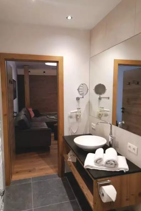 mit 1 Schlafzimmer