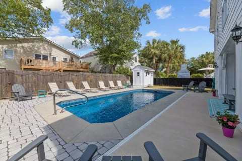 The pool can be heated in the shoulder seasons (Sept-Nov; Mar-May) for an extra fee.