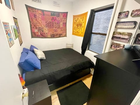 Queen bed