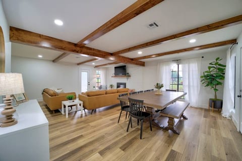 NEW! Cottonwood on Country Club- Freshly Updated!