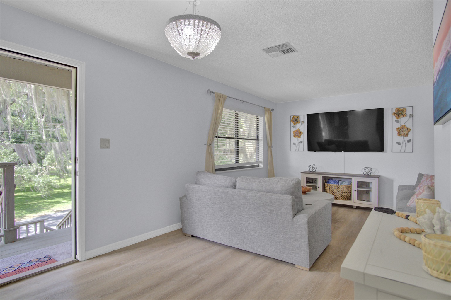 kings-bay-inlet-front-house-with-5-bedrooms-and-3-bathrooms/