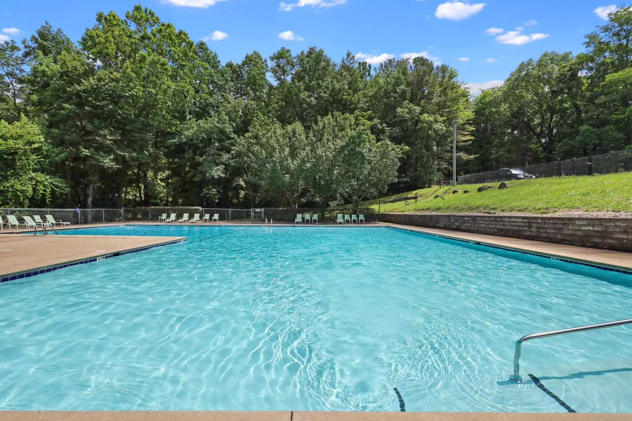 The Owl's Nest - Ellijay