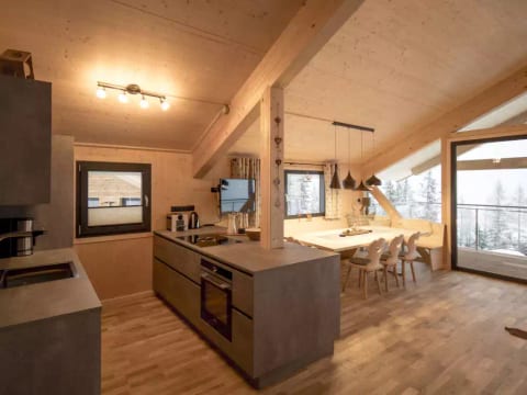 Superior # 02 Sauna&Sprudelwanne innen