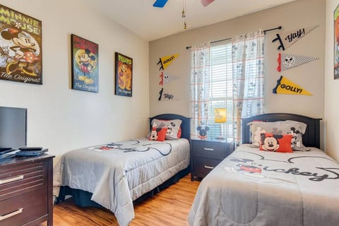 Newly Renovated, Windsor Palms, Close to Disney!
