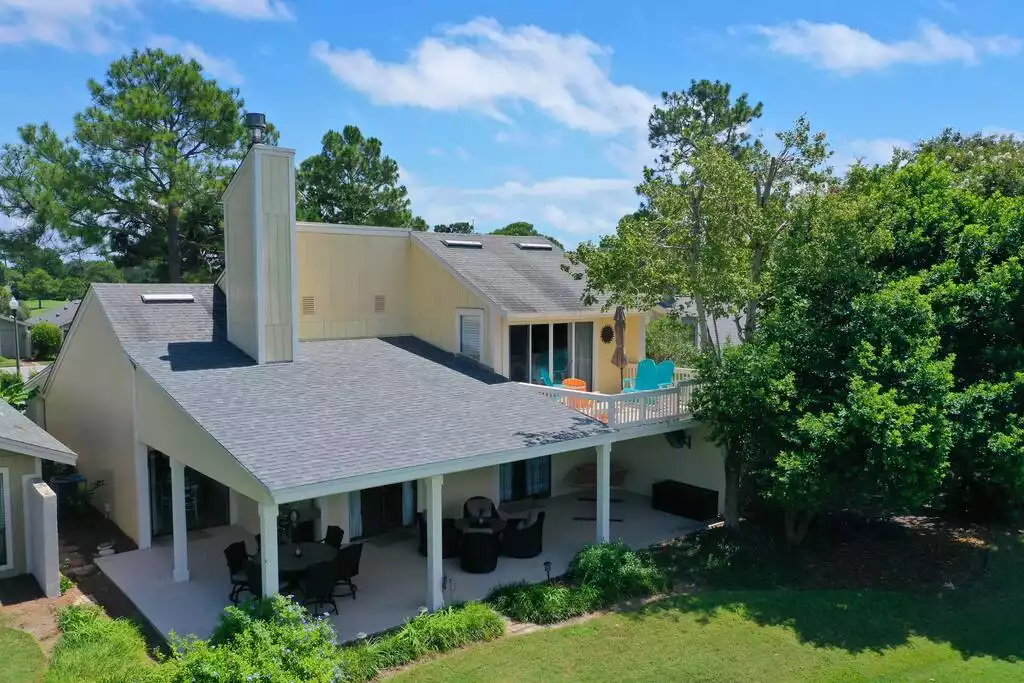 A lovely stand-alone house on the golf course with amazing bay views! - Linkside Luau - Sandestin