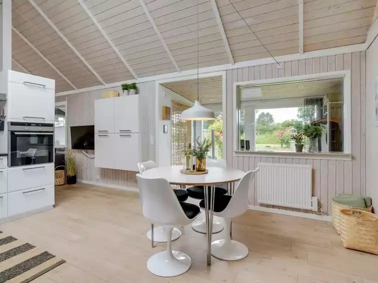 Kitchen-dining-area - Kei - 75m from the sea in SE Jutland - Sjølund