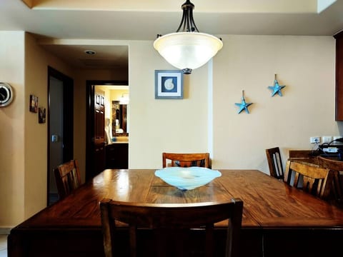 2BR w/ Bonus Room Ocean View @ Las Palomas RP