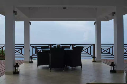 Villa at Panorama - Cap Estate