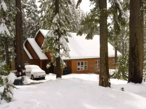 Natal Granite Retreat--lots of snow! The streets and the driveway plowed daily