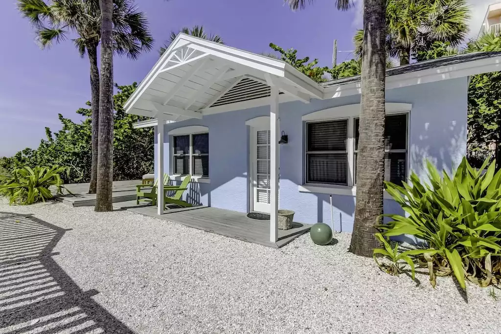 Blue Heron Cottage #1 - Indian Rocks Beach