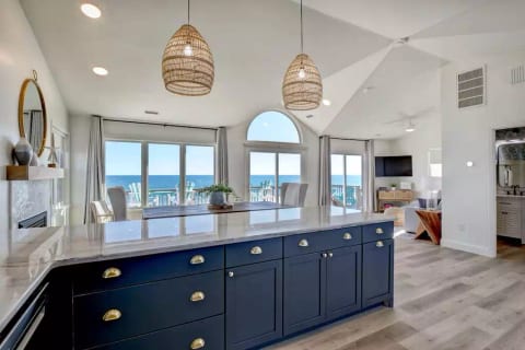 Remodeled Oceanfront Oasis: Family + Pet friendly
