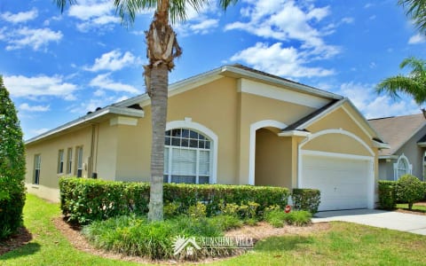 Sunshine Villa at Glenbrook