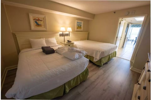 2 Beds in Bedroom