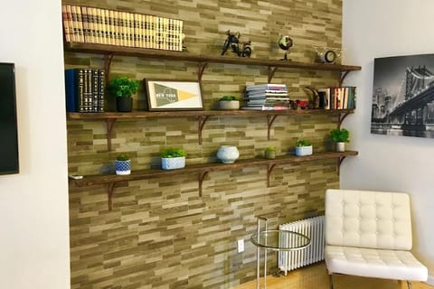 BROOKLYN APT, CLOSE TO MANHATTAN