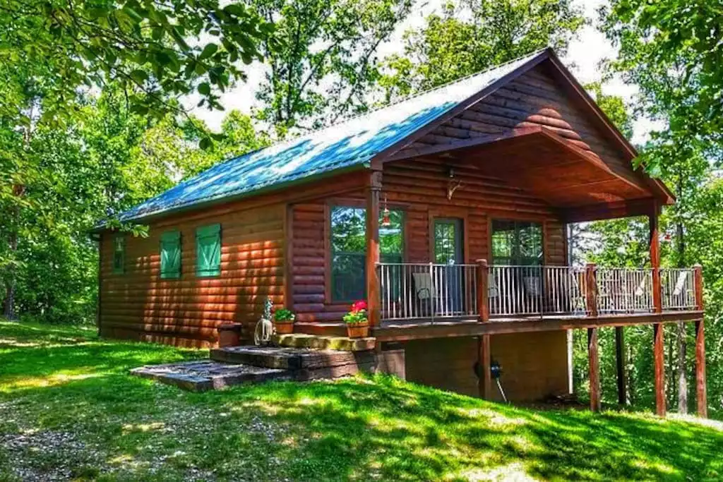 Foxcroft Buffalo River Cabin