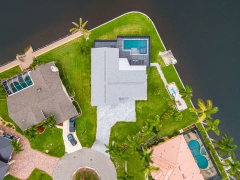 Villa Soleada | 8-lakes area | Gulf access | Heated Pool & Spa