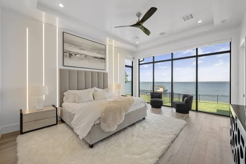 Lakefront Estate -heated spa  - chef avail 