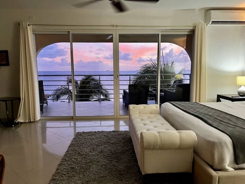 Beachfront Facing King Bedroom