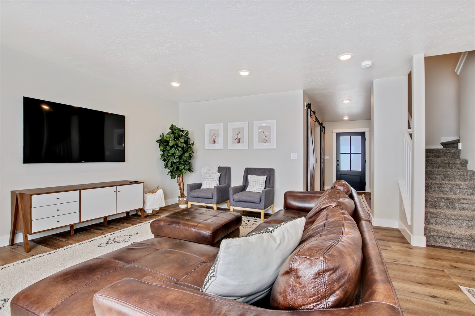 the-white-custom-farmhouse-5-bedroom-home/