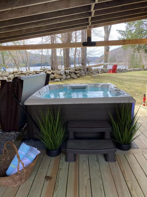Hot Springs Hot Tub ~ seats 4