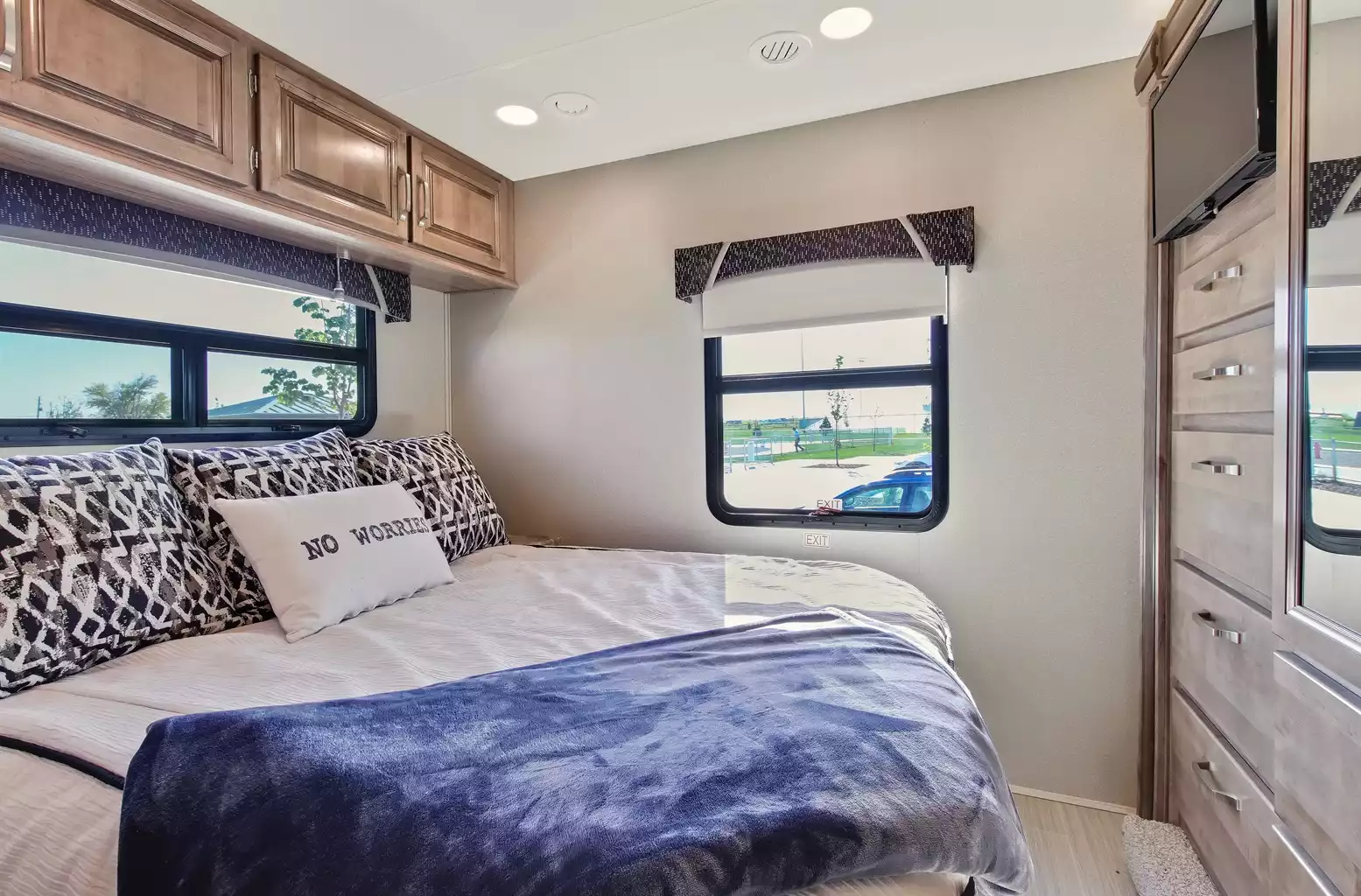 jayco-greyhawk-31fp-prestiege-package-(bunks)/