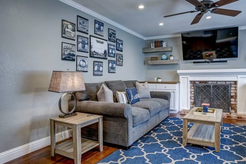Cozy Watsonville Escape