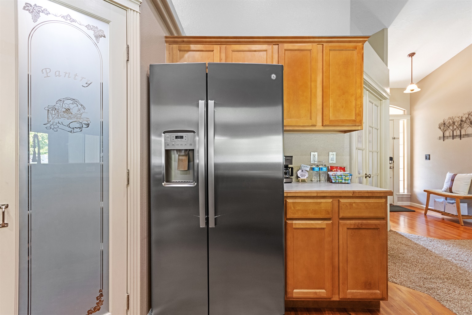 family-home-in-desirable-neighborhood-with-pool-access/