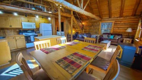 Lost Log Cabin