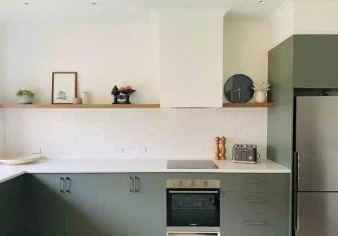 Brand new kitchen with full size appliances