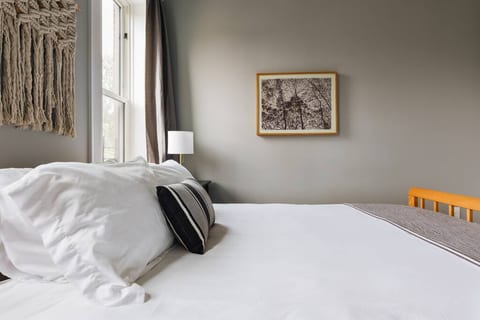 Master Bedroom - right wall