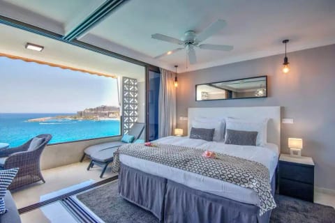 Luxury on the beach with a spectacular view