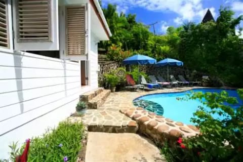 Hummingbird Villa - Saline Point Cape Estate