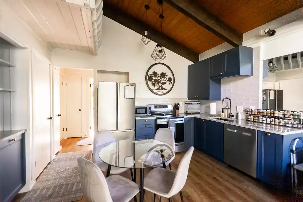 Kitchen and dining area. - Cozy Couple's Vail Getaway - Vail