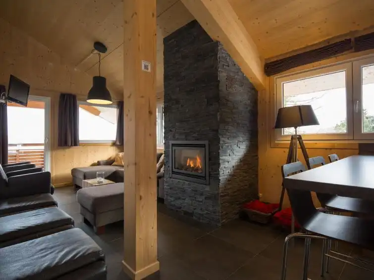 #5 mit IR-Sauna&Sprudelbad innen