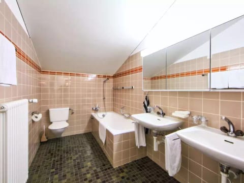 Ringstrasse Apt 421