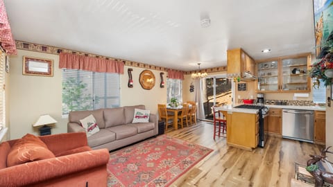 Cozy Bear Cabin