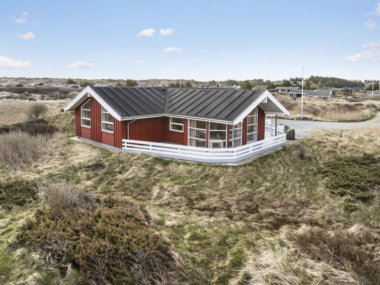 "Björnstjerne" - 400m from the sea in NW Jutland