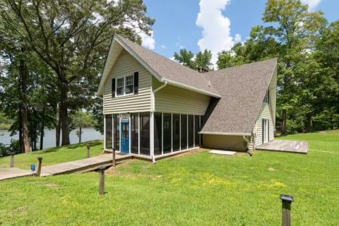 House Exterior | Screened Porch | Parking Cul-de-Sac (3 Vehicles)