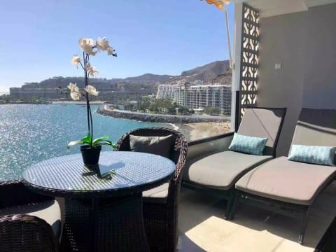 Luxury on the beach with a spectacular view