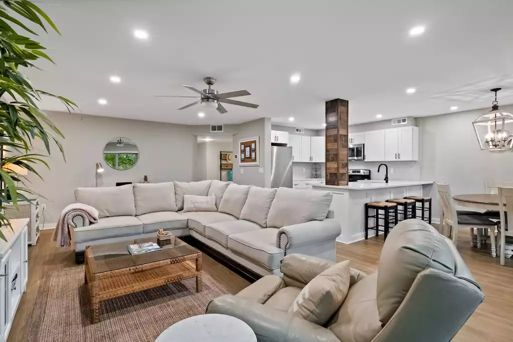 Living Room - The Salty Villa - Hilton Head Island