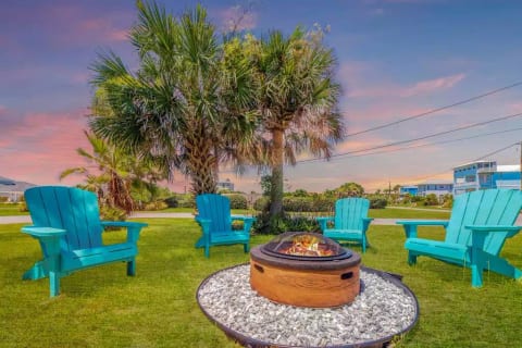 Luxury Ocean Blue beach house- 3 bed room