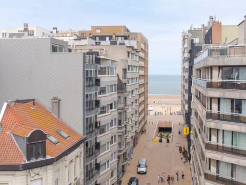 Rooftop Breeze with parking