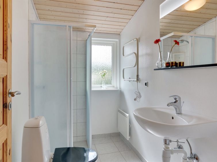 Bathroom - Alvi - 5km from the sea in NE Jutland - Storvorde